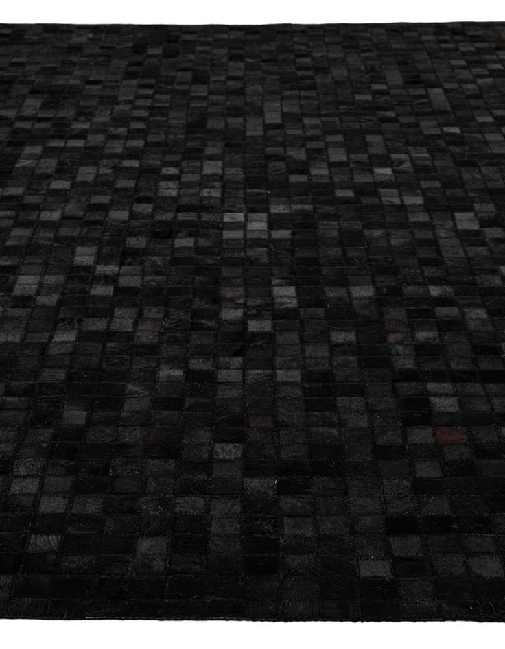 Detail image of  8' x 10' Cowhide - Patchwork Rug