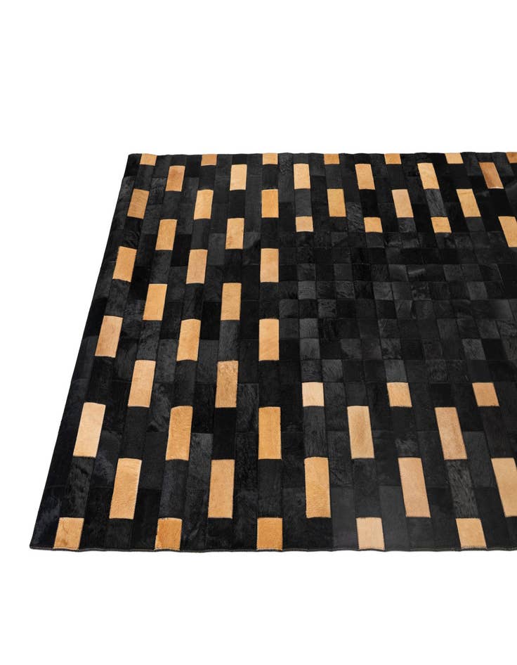 Detail image of  5' 1 x 7' 11 Cowhide - Patchwork Rug