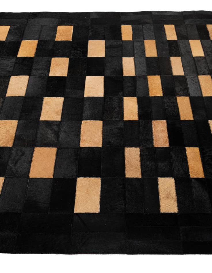 Detail image of  5' 1 x 8' Cowhide - Patchwork Rug