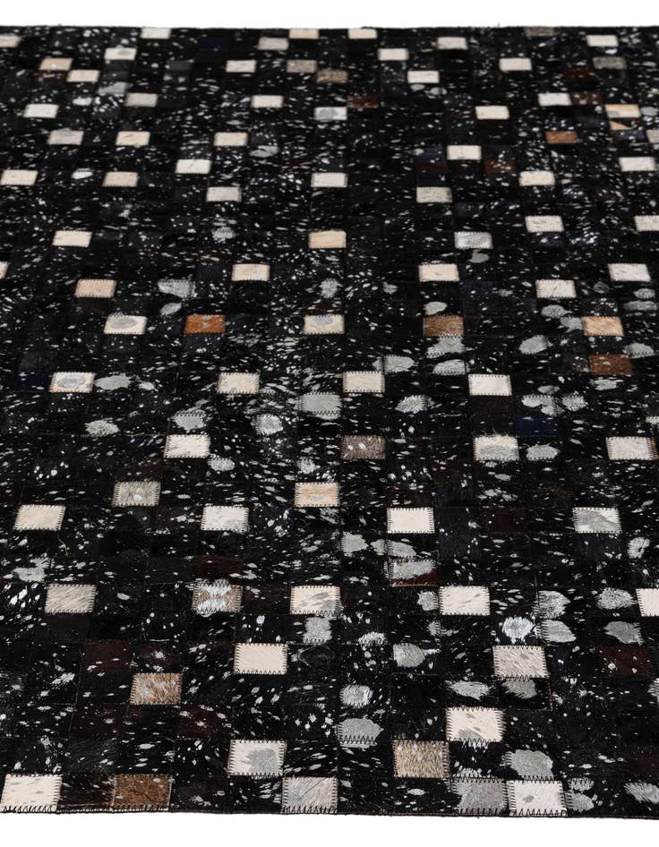 Detail image of  5' x 7' 11 Cowhide - Patchwork Rug