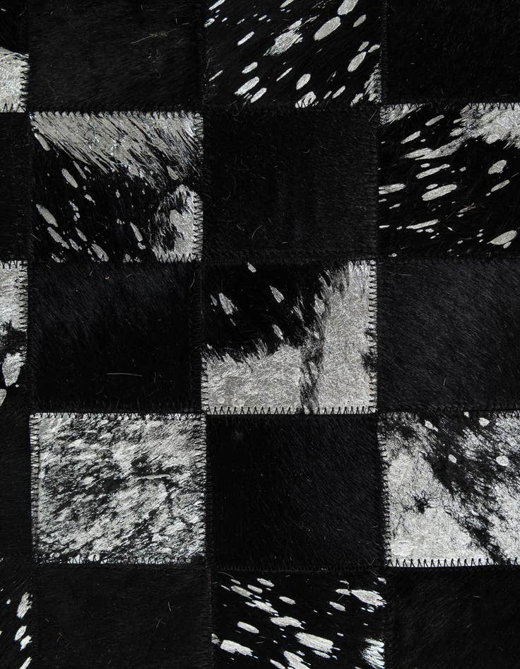 Detail image of  5' x 7' 11 Cowhide - Patchwork Rug