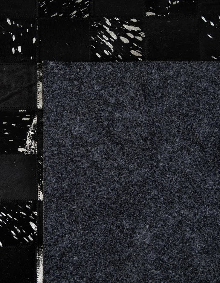 Detail image of  5' x 7' 11 Cowhide - Patchwork Rug