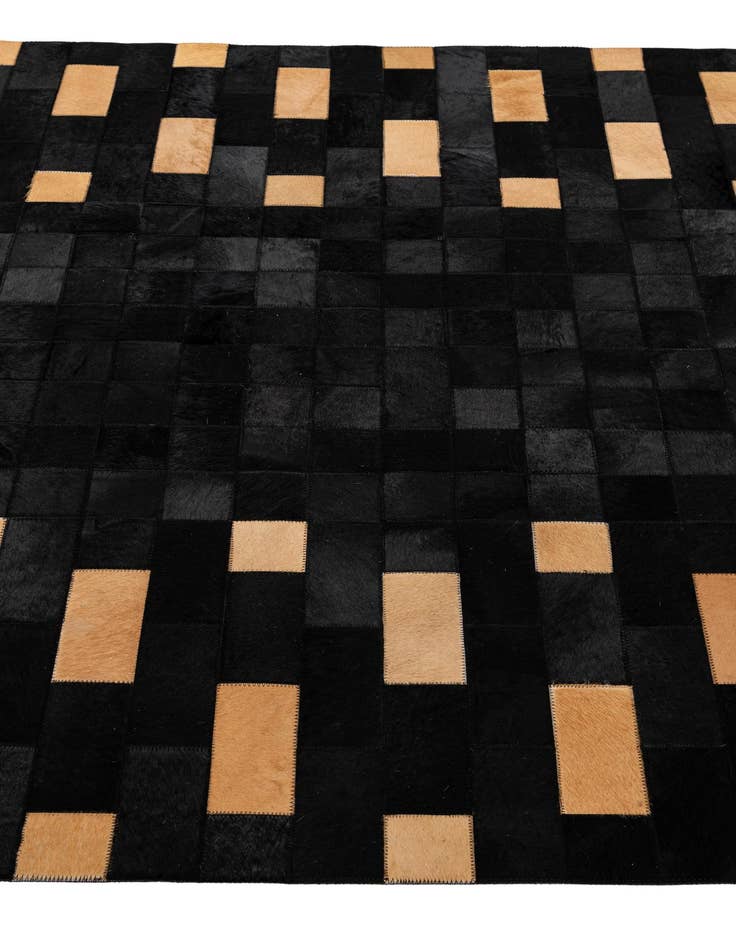 Detail image of  5' 1 x 8' Cowhide - Patchwork Rug