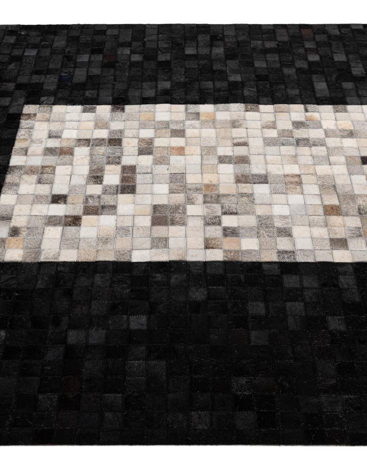 Detail image of  5' x 7' 11 Cowhide - Patchwork Rug