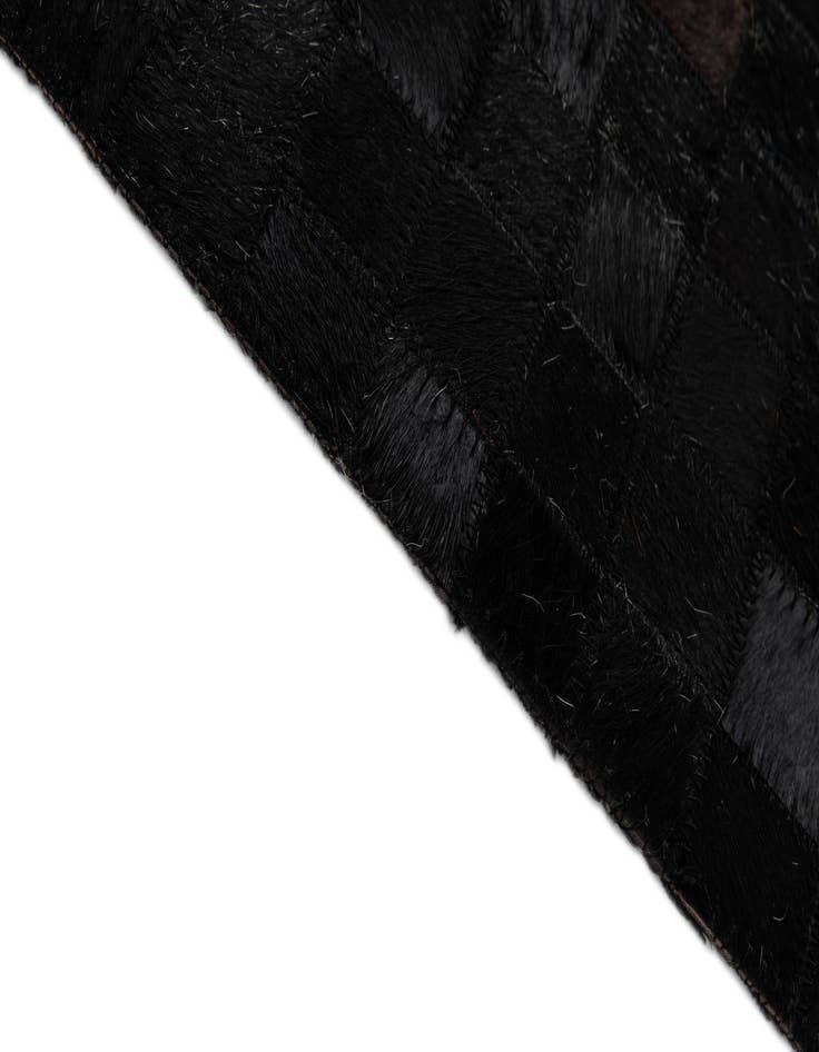 Detail image of  5' x 7' 11 Cowhide - Patchwork Rug