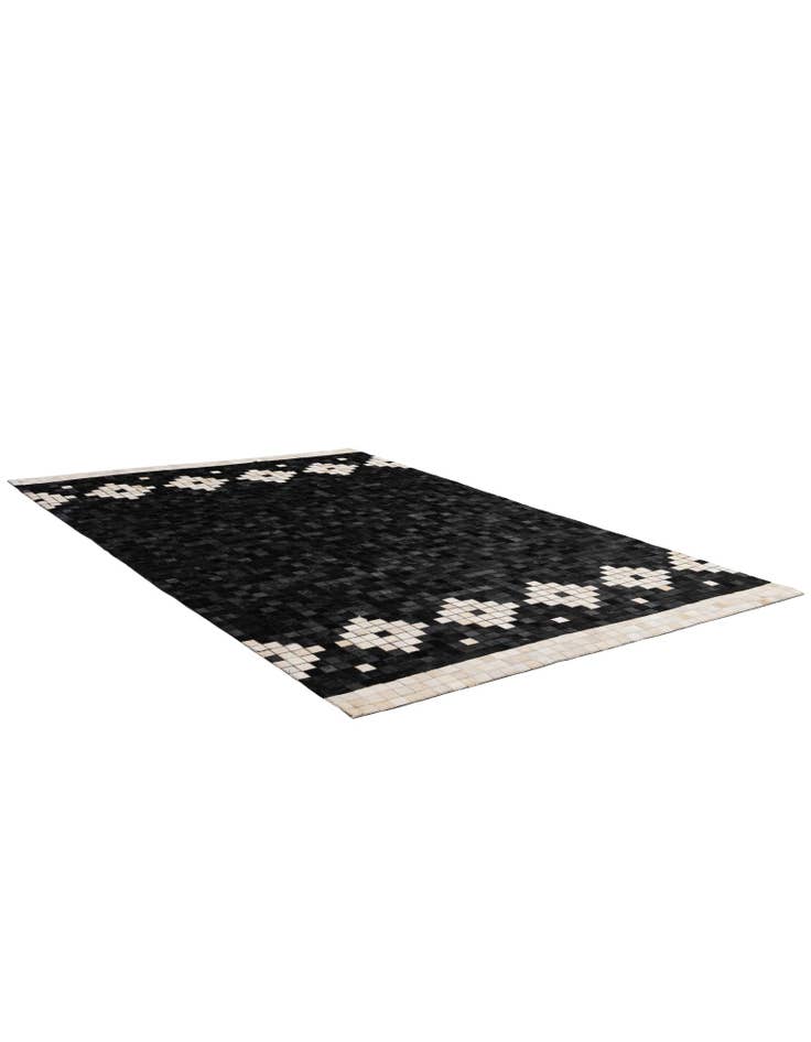 Detail image of  5' 2 x 8' Cowhide - Patchwork Rug