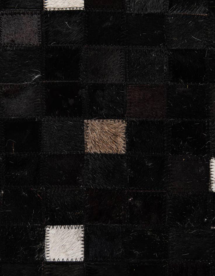 Detail image of  5' x 8' Cowhide - Patchwork Rug