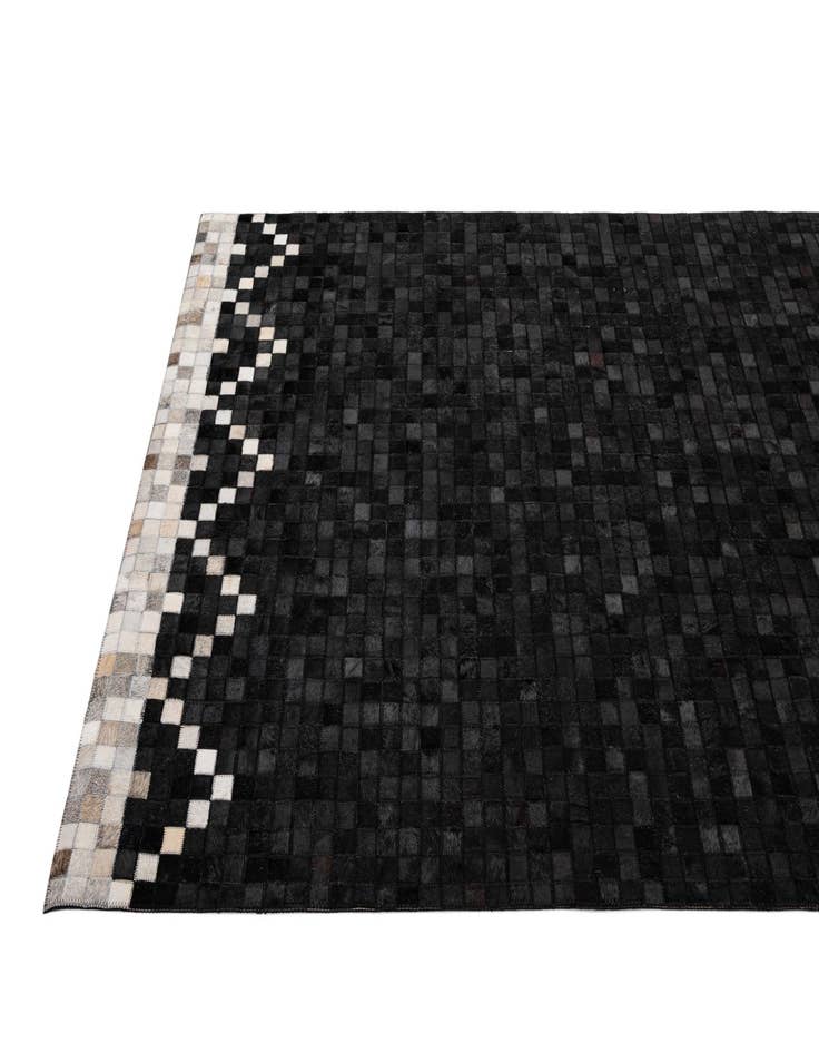 Detail image of  5' 1 x 8' Cowhide - Patchwork Rug