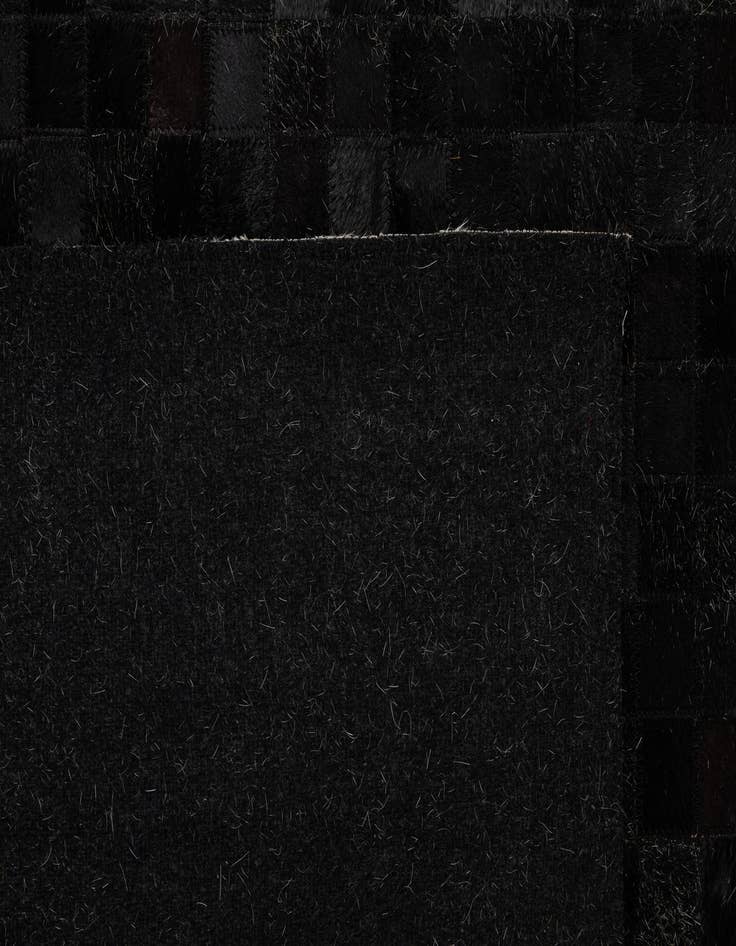 Detail image of  5' 1 x 8' Cowhide - Patchwork Rug