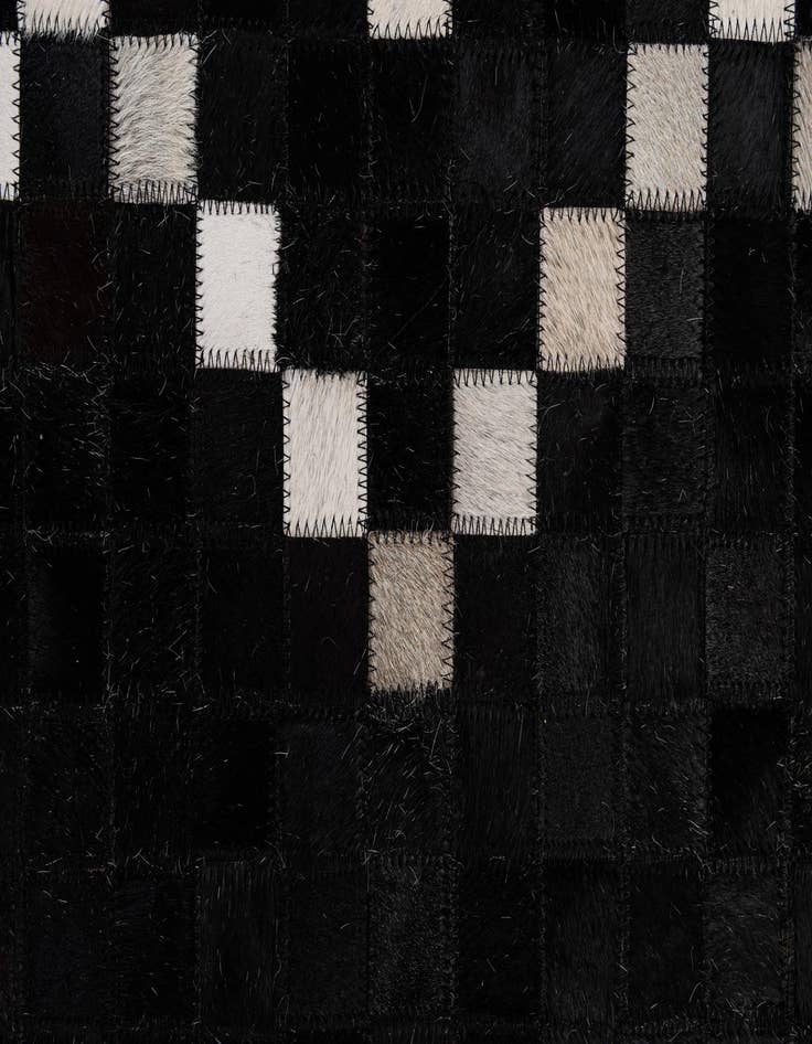 Detail image of  5' x 7' 11 Cowhide - Patchwork Rug