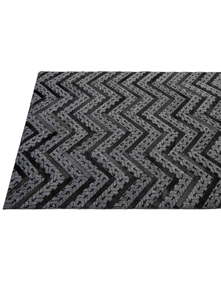 Detail image of  4' 11 x 7' 11 Cowhide - Patchwork Rug