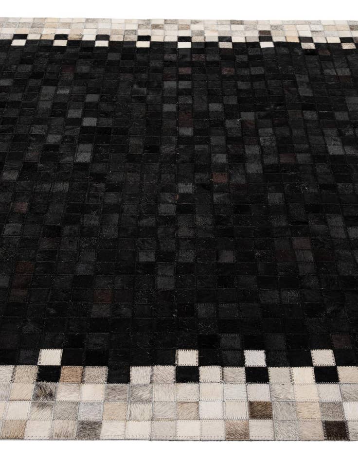 Detail image of  5' 1 x 8' Cowhide - Patchwork Rug