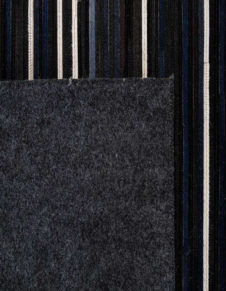 Detail image of  5' 1 x 8' Cowhide - Patchwork Rug