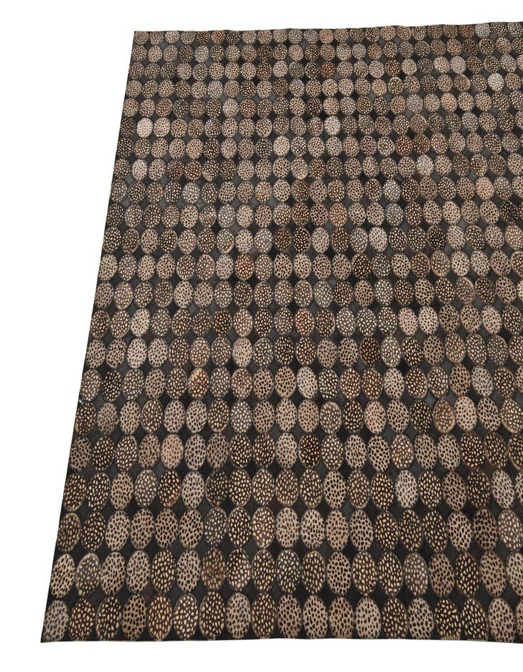 Detail image of  4' 8 x 6' 8 Cowhide Rug