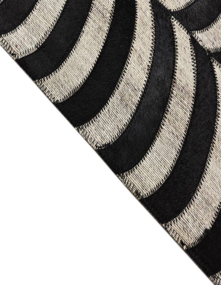 Detail image of  5' 2 x 8' Cowhide Rug