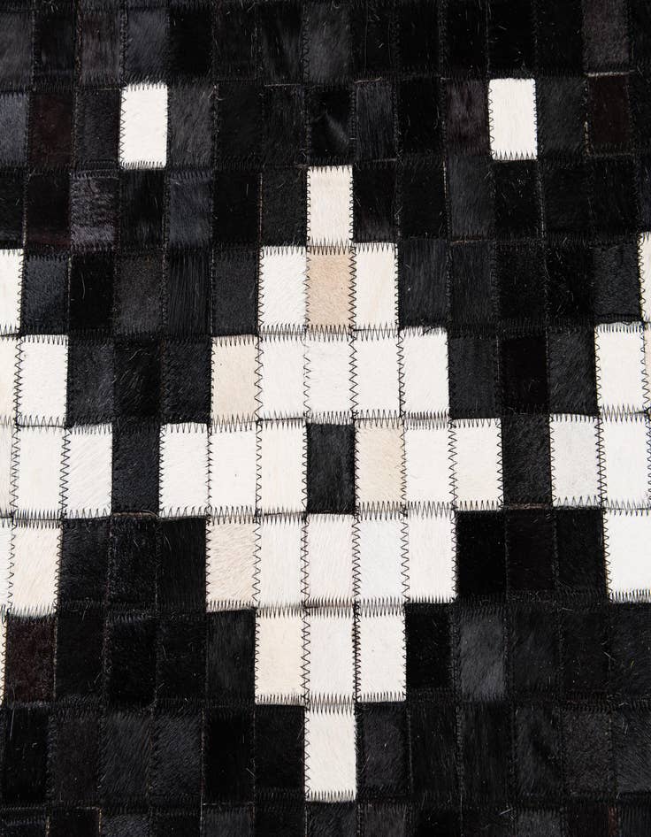 Detail image of  8' 2 x 10' Cowhide Stocks Rug