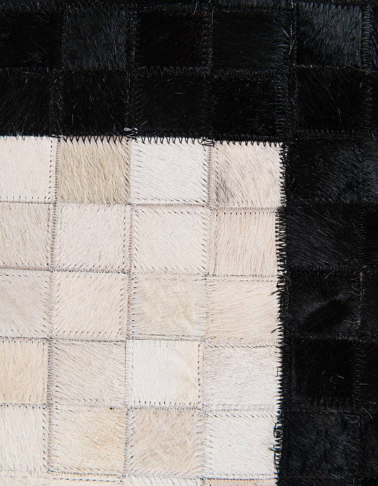 Detail image of  8' 1 x 9' 11 Cowhide Stocks Rug