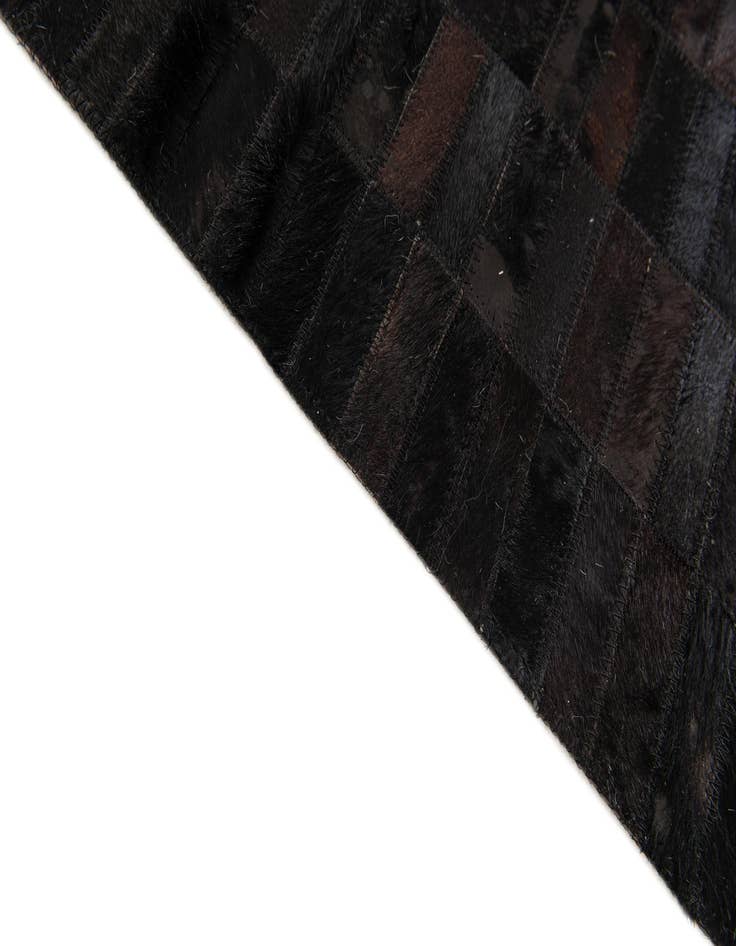 Detail image of  6' x 9' Cowhide Stocks Rug