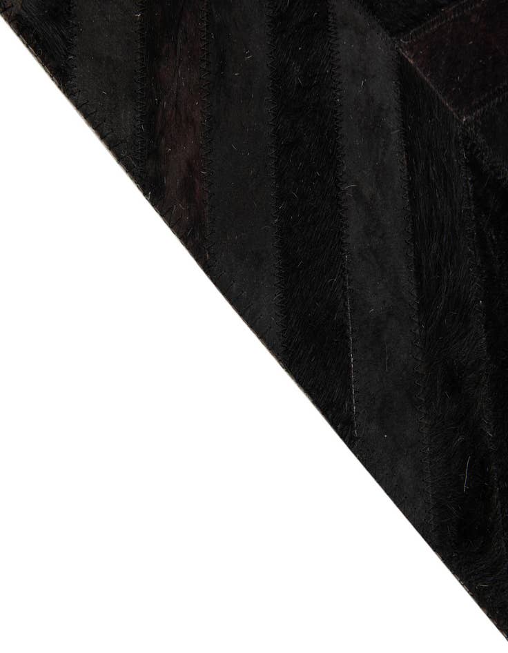 Detail image of  6' x 8' 10 Cowhide Stocks Rug