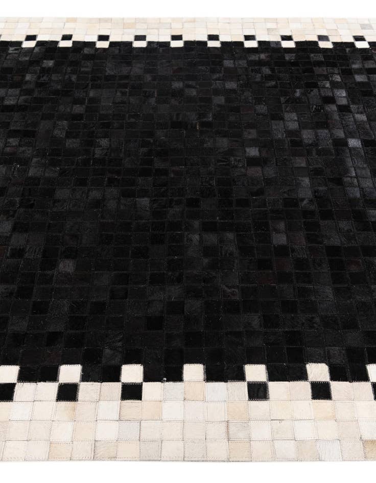 Detail image of  5' x 7' 10 Cowhide Stocks Rug