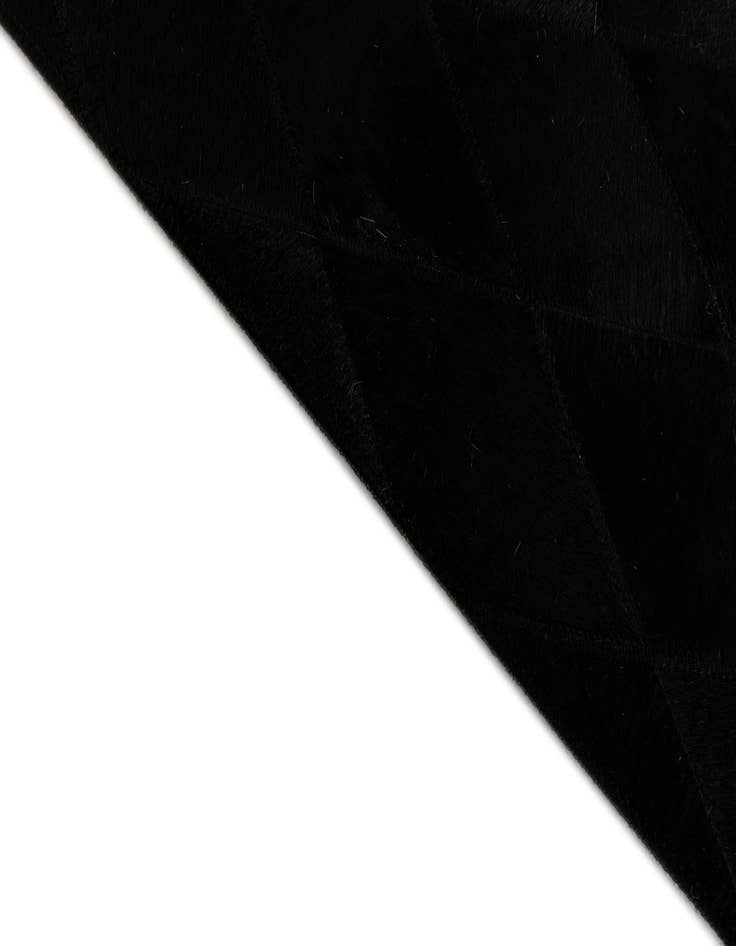 Detail image of  4' 7 x 6' 7 Cowhide Stocks Rug