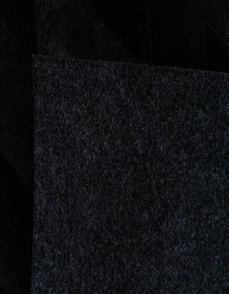 Detail image of  4' 7 x 6' 7 Cowhide Stocks Rug