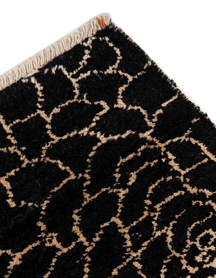 Detail image of  5' 8 x 8' 1  Hand Knotted Darya Wool Rug