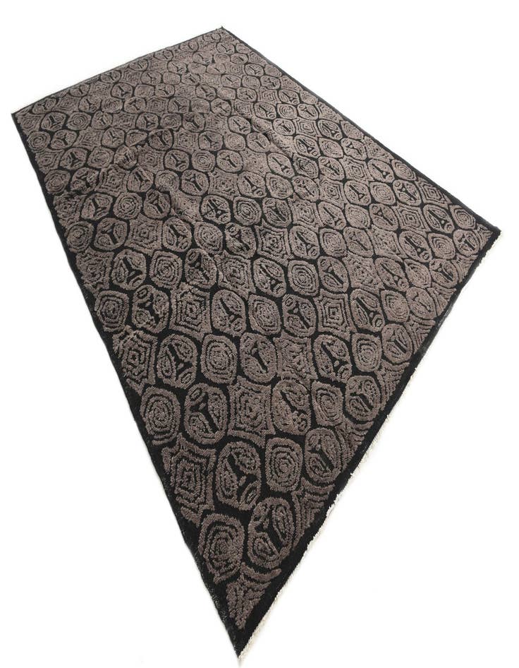 Detail image of  9' 6 x 13' 6  Hand Knotted Darya Wool Rug