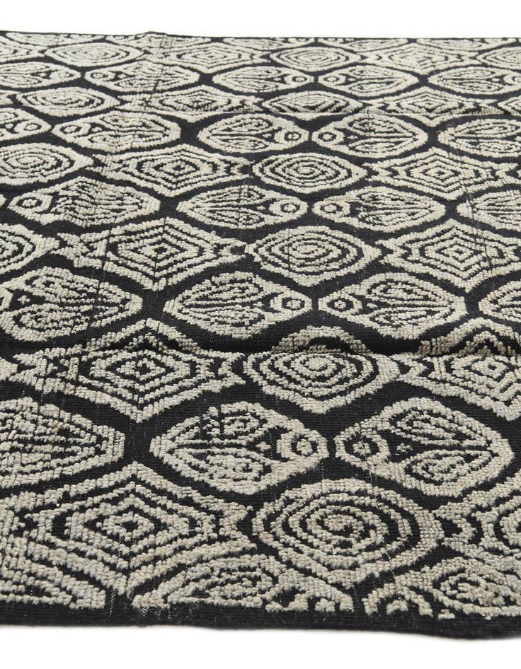 Detail image of  8' x 10' 2  Hand Knotted Darya Wool Rug