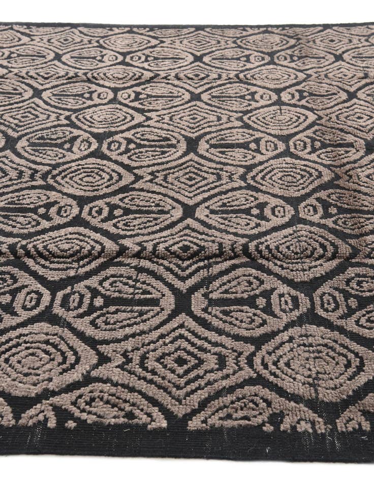 Detail image of  8' x 10' 2  Hand Knotted Darya Wool Rug