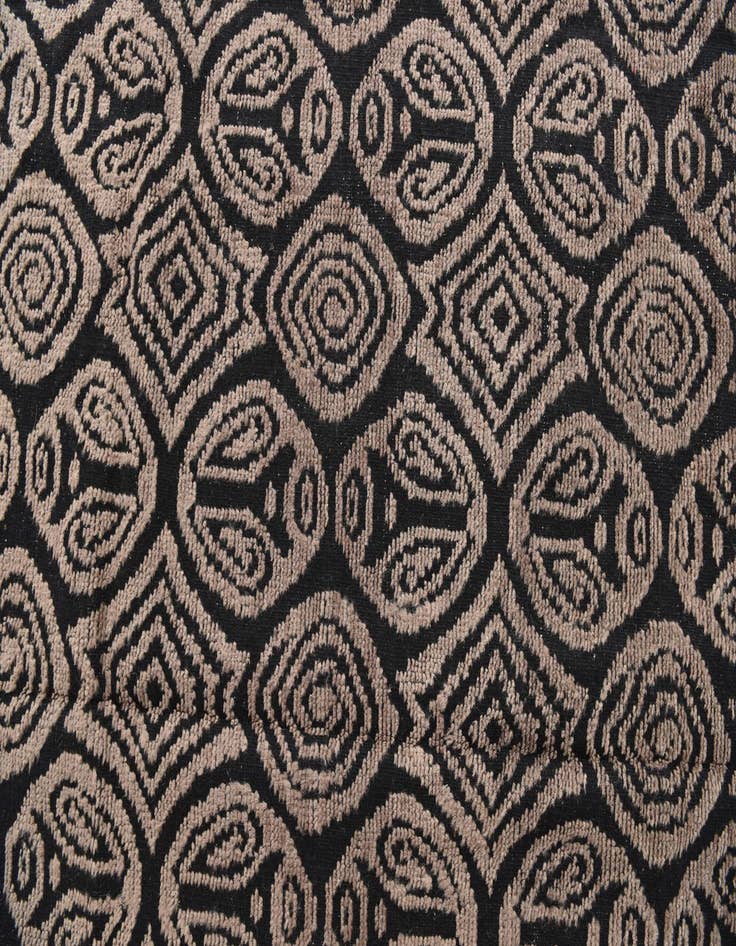 Detail image of  8' 3 x 10' 4  Hand Knotted Darya Wool Rug