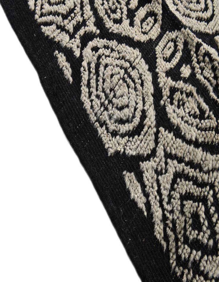 Detail image of  9' x 12' 8  Hand Knotted Darya Wool Rug