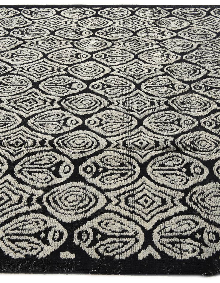 Detail image of  8' 5 x 9' 5  Hand Knotted Darya Wool Rug