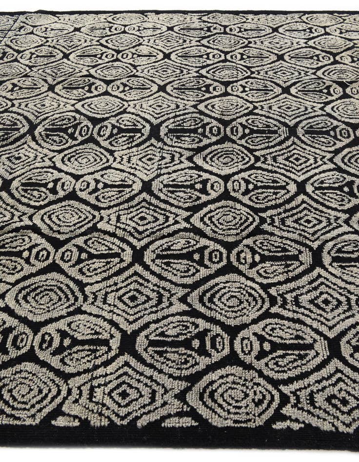 Detail image of  9' 1 x 12' 4  Hand Knotted Darya Wool Rug