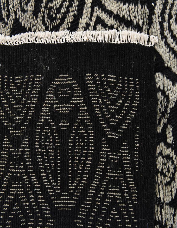 Detail image of  9' 1 x 12' 4  Hand Knotted Darya Wool Rug