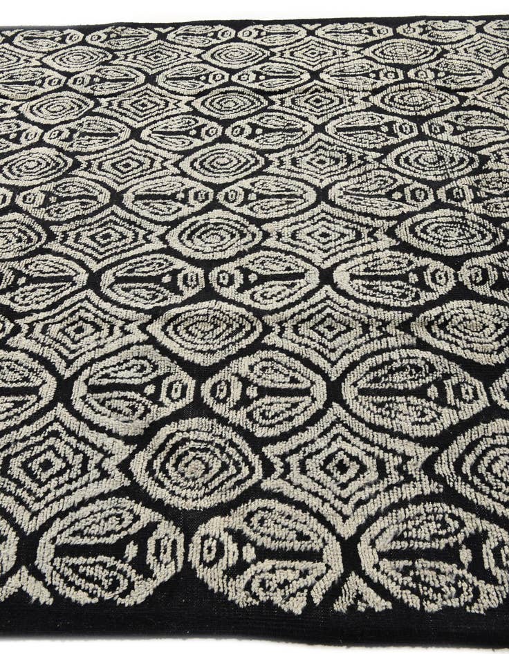 Detail image of  8' 4 x 10' 1  Hand Knotted Darya Wool Rug
