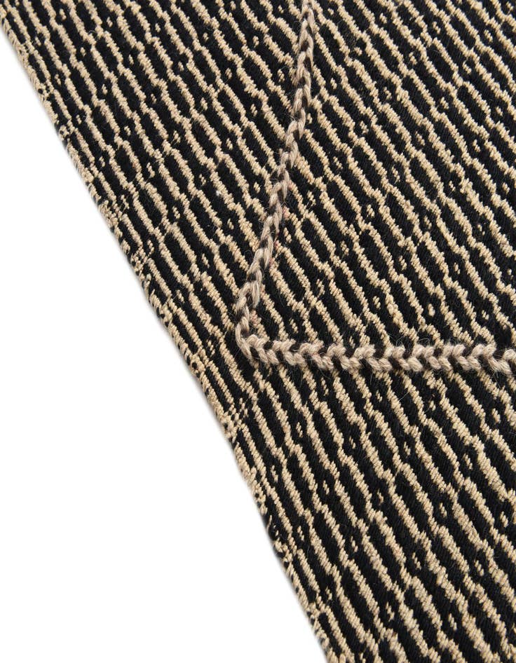 Detail image of  7' 9 x 9' 8  Hand Knotted Darya Wool Rug