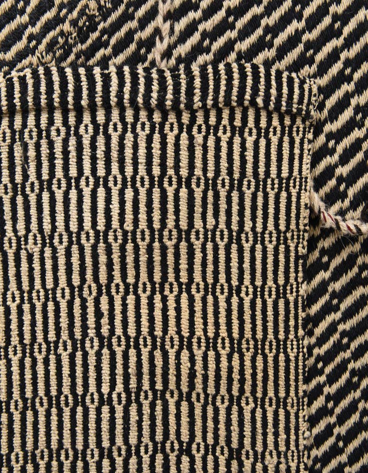Detail image of  7' 9 x 9' 8  Hand Knotted Darya Wool Rug
