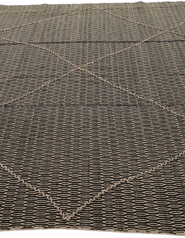 Detail image of  7' 10 x 9' 9  Hand Knotted Darya Wool Rug