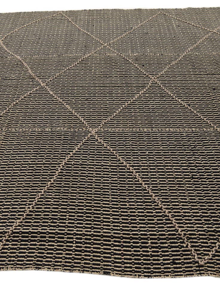 Detail image of  8' x 9' 8  Hand Knotted Darya Wool Rug