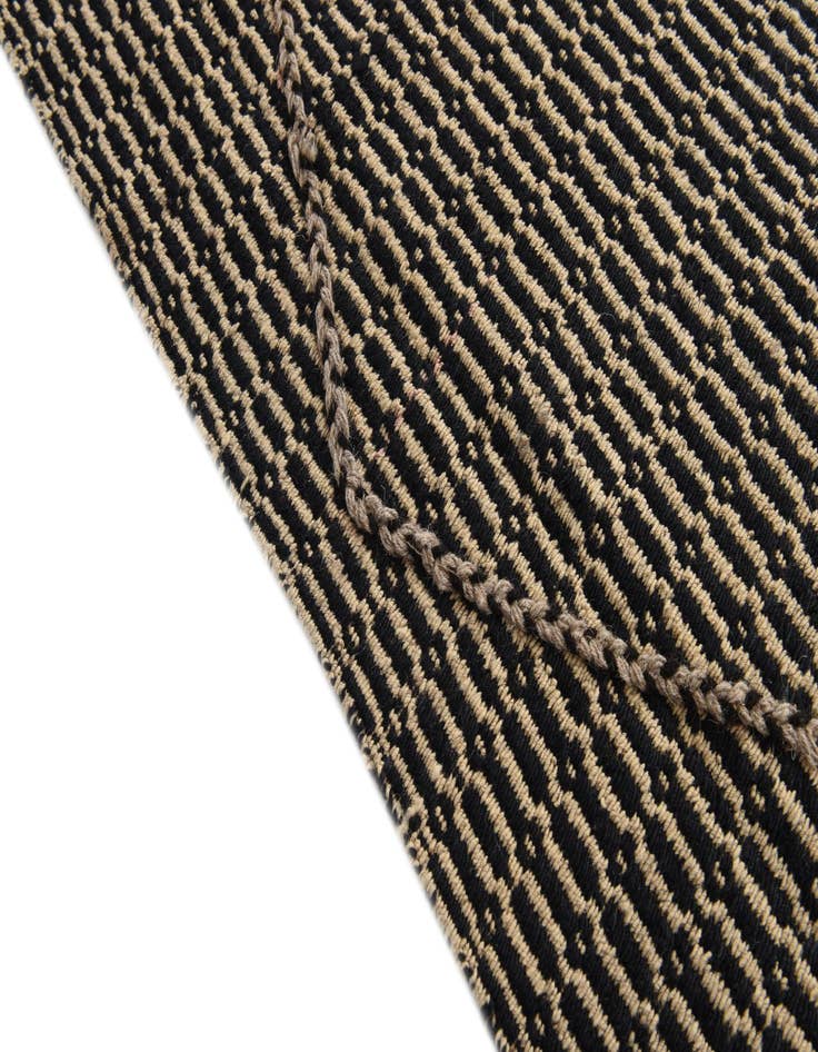 Detail image of  7' 9 x 9' 9  Hand Knotted Darya Wool Rug