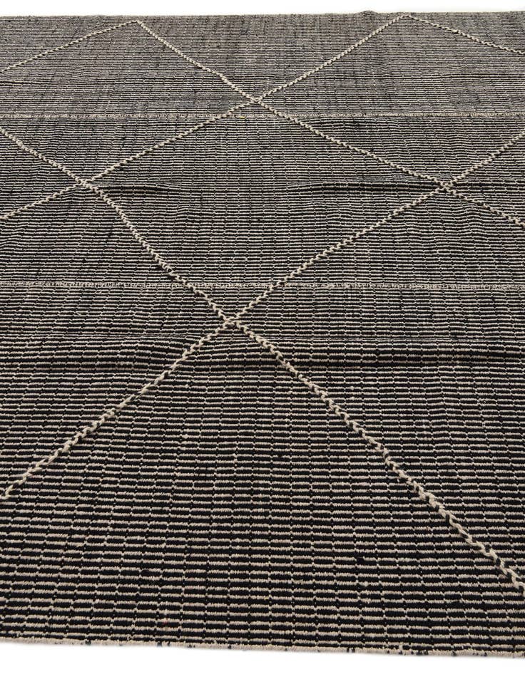 Detail image of  9' 5 x 13' 10  Hand Knotted Darya Wool Rug