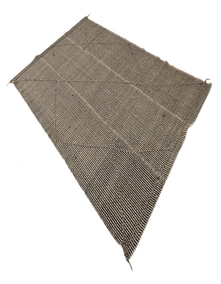 Detail image of  5' 9 x 9' 2  Hand Knotted Darya Wool Rug