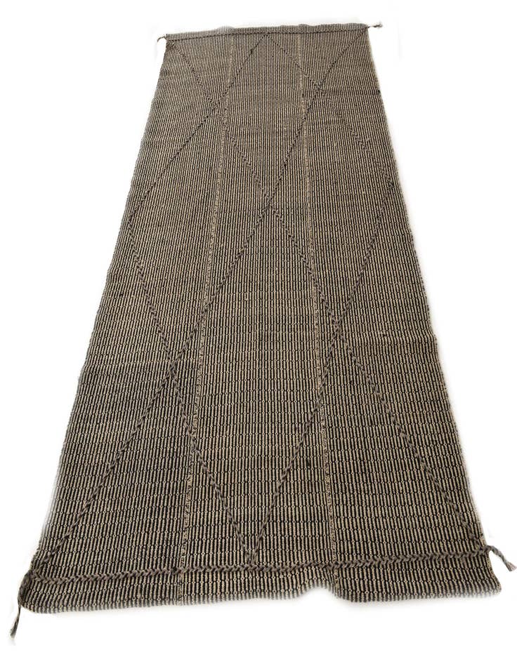 Detail image of  5' 9 x 9' 2  Hand Knotted Darya Wool Rug