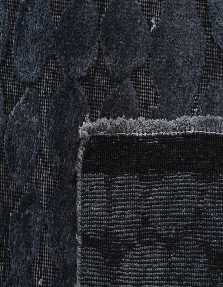 Detail image of  9' x 12' 2  Hand Knotted Darya Wool Rug