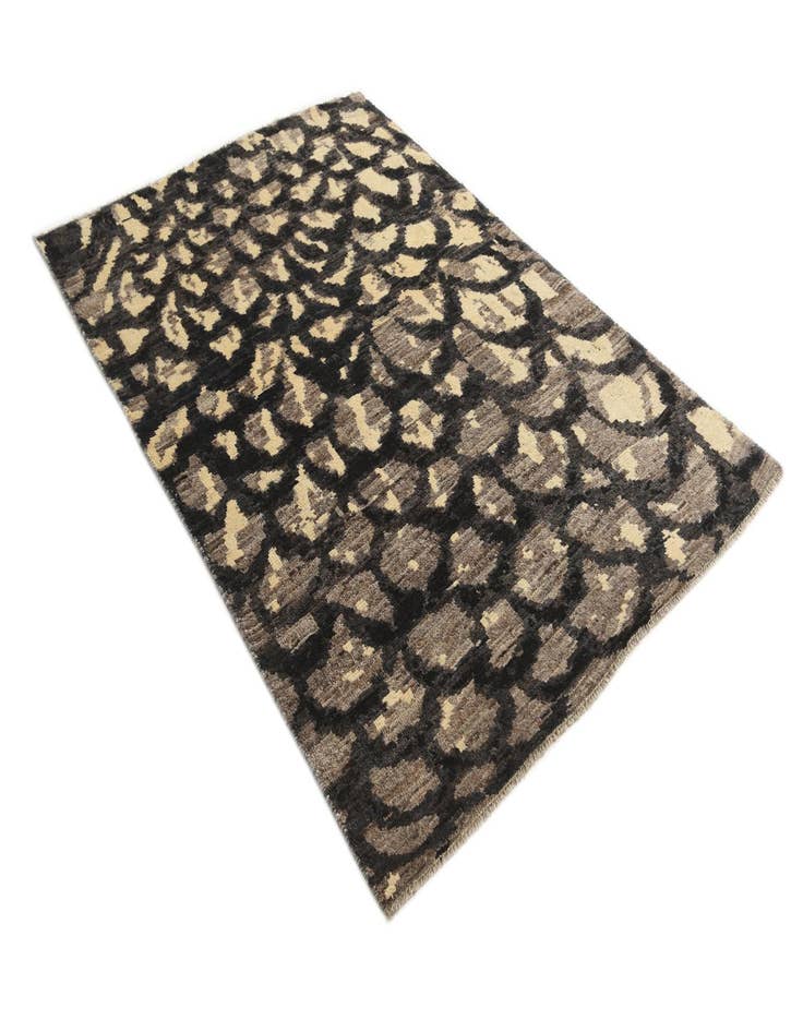 Detail image of  5' x 7' 4  Hand Knotted Darya Wool Rug