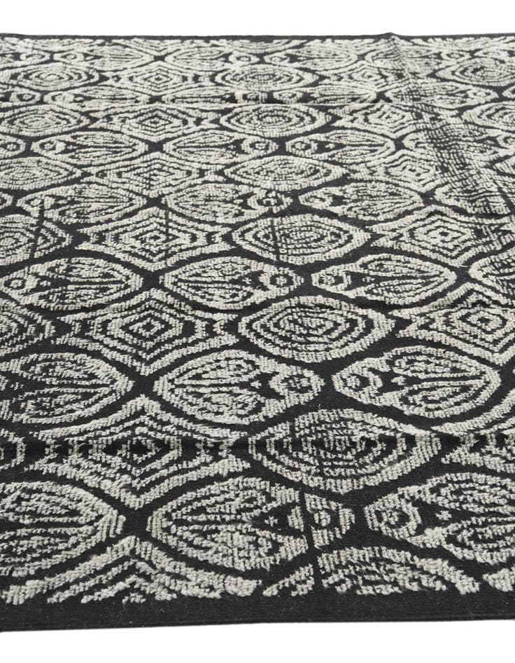 Detail image of  8' 2 x 10' 7  Hand Knotted Darya Wool Rug