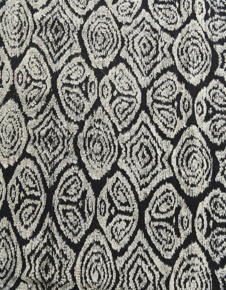 Detail image of  8' 2 x 10' 4  Hand Knotted Darya Wool Rug