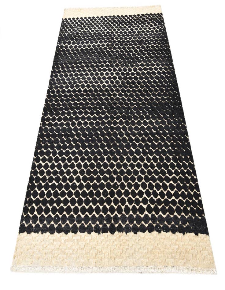 Detail image of  4' 11 x 7' 5  Hand Knotted Darya Wool Rug