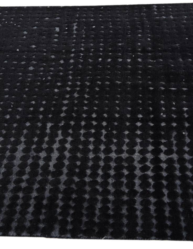 Detail image of  5' 3 x 8' 4  Hand Knotted Darya Wool Rug